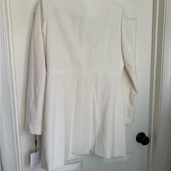 Calvin Klein Elegant Cream Women's Coat - Picture 8 of 10